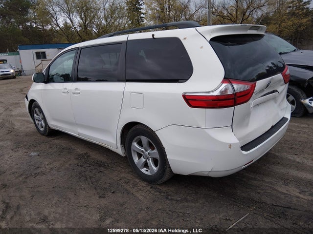 Продаж на аукціоні авто 2016 Toyota Sienna Le 8 Passenger, vin: 5TDKK3DC7GS702042, номер лоту: 12599278