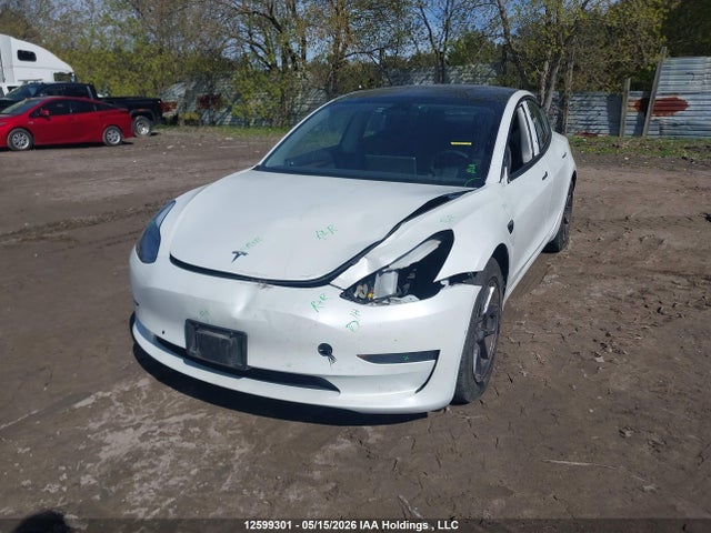 12599301 :رقم المزاد ، 5YJ3E1EA5NF374473 vin ، 2022 Tesla Model 3 مزاد بيع
