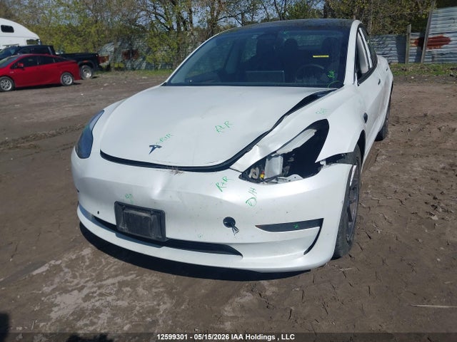 12599301 :رقم المزاد ، 5YJ3E1EA5NF374473 vin ، 2022 Tesla Model 3 مزاد بيع