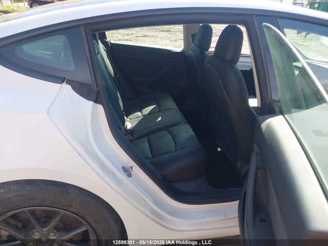 12599301 :رقم المزاد ، 5YJ3E1EA5NF374473 vin ، 2022 Tesla Model 3 مزاد بيع