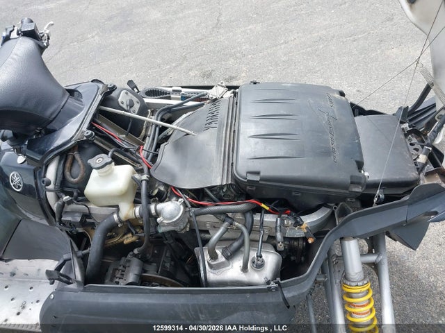 12599314 :رقم المزاد ، JYE8FH0044A004529 vin ، 2004 Yamaha  مزاد بيع