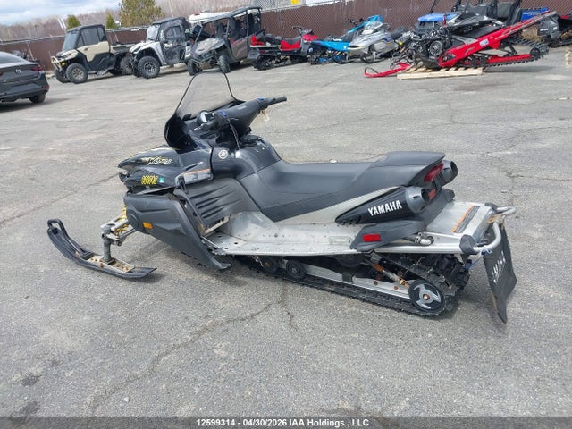 12599314 :رقم المزاد ، JYE8FH0044A004529 vin ، 2004 Yamaha  مزاد بيع