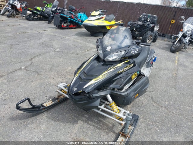 12599314 :رقم المزاد ، JYE8FH0044A004529 vin ، 2004 Yamaha  مزاد بيع