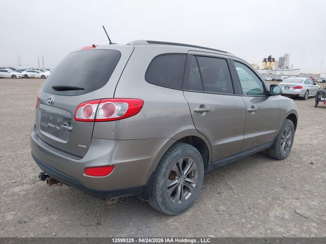 Auction sale of the 2012 Hyundai Santa Fe Gl 3.5, vin: 5XYZGDAG0CG117842, lot number: 12599325