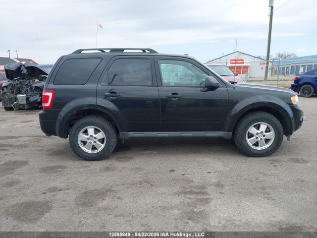 2011 Ford Escape Xlt მანქანა იყიდება აუქციონზე, vin: 1FMCU9DGXBKC45100, აუქციონის ნომერი: 12595649