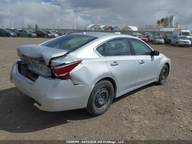 Продажа на аукционе авто 2015 Nissan Altima 2.5/s/sv/sl, vin: 1N4AL3APXFN366090, номер лота: 12599355