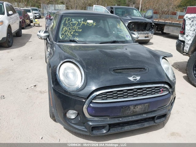 Mini 3 Door Cooper S 2015 WMWXP7C52F2A35095 Image 12