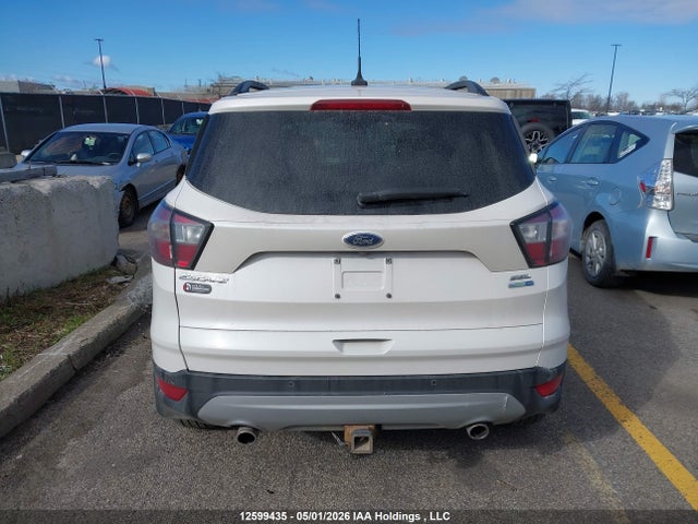 1FMCU9HD6JUD10009 Ford ESCAPE SEL