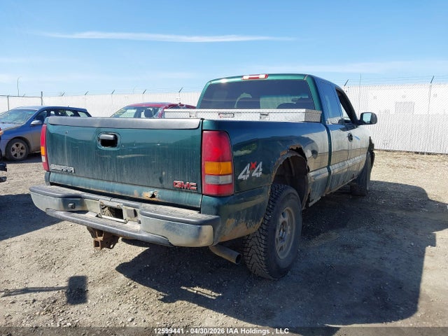 12599441 :رقم المزاد ، 2GTEK19T821157236 vin ، 2002 Gmc Sierra 1500 Sl/sle/slt مزاد بيع