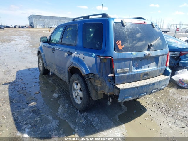 2010 Ford Escape Xlt მანქანა იყიდება აუქციონზე, vin: 1FMCU9D77AKC02557, აუქციონის ნომერი: 12599461