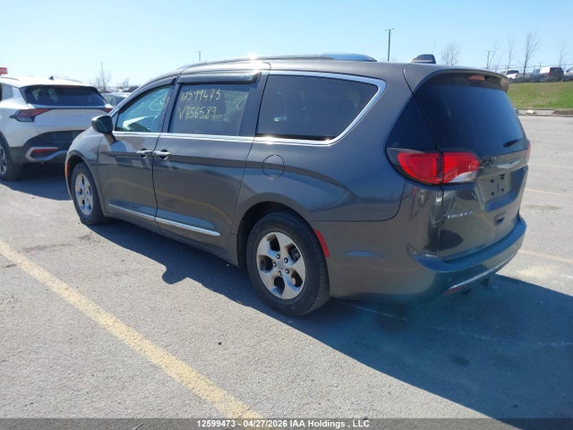 Продажа на аукционе авто 2017 Chrysler Pacifica Touring-l, vin: 2C4RC1EGXHR756589, номер лота: 12599473