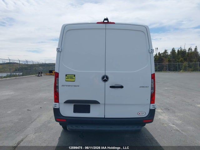 W1Y4KBHY4RP624207 Mercedes-Benz Sprinter 2500 High Roof 4-cyl Diesel/standard Roof 4-cyl Diesel