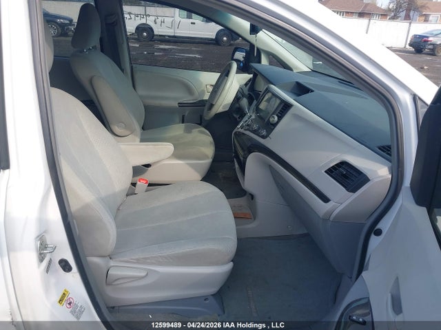 Aukcja sprzedaży 2013 Toyota Sienna V6 7 Passenger, vin: 5TDZK3DC6DS369441, numer aukcji: 12599489