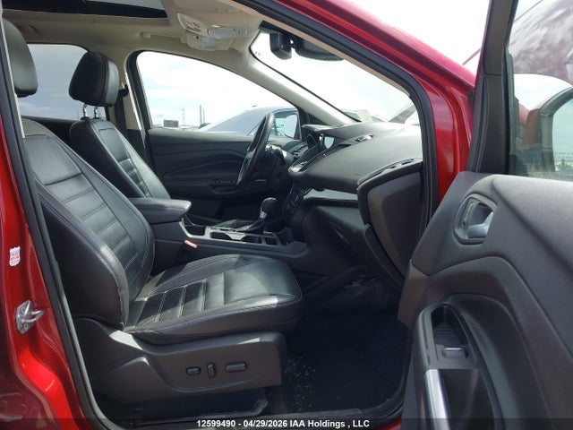 1FMCU9J91HUA04917 Ford Escape Titanium