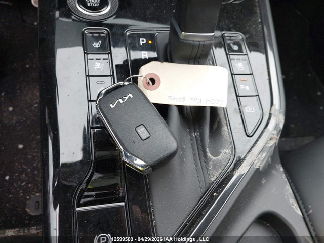 KNDCT3LE3R5168082 KIA Niro
