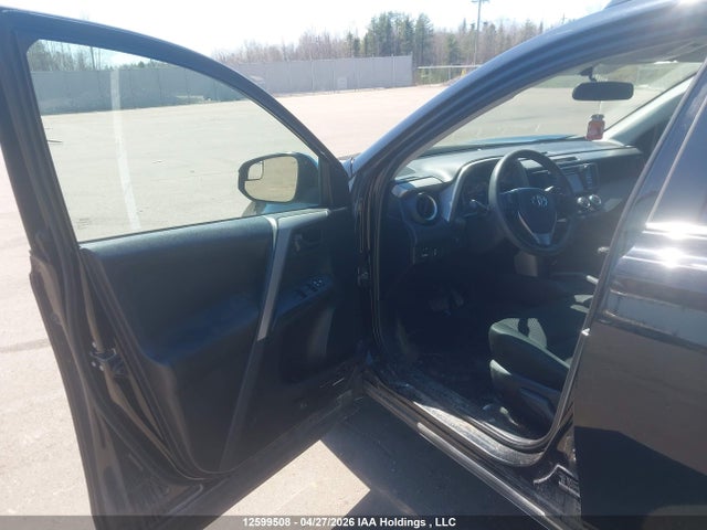 2T3BFREVXGW512001 Toyota RAV4 LE
