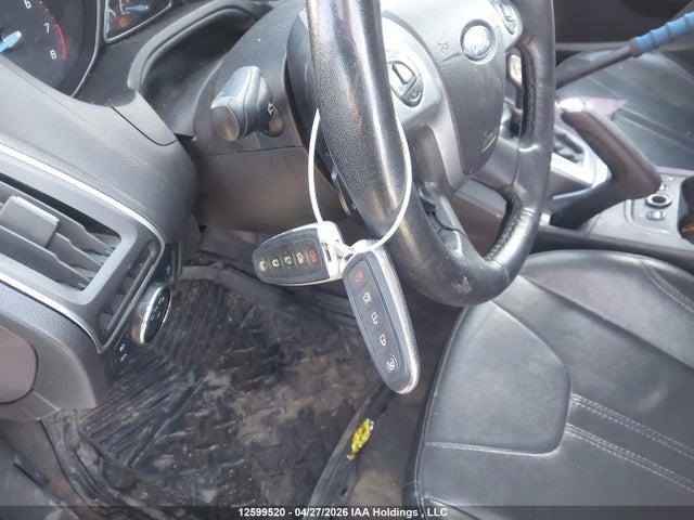 1FADP3N28EL303788 Ford Focus Titanium