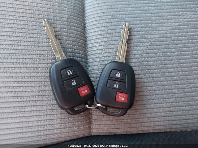 JTDKDTB37G1128682 Toyota PRIUS C