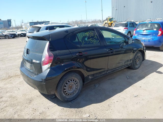 JTDKDTB37G1128682 Toyota PRIUS C