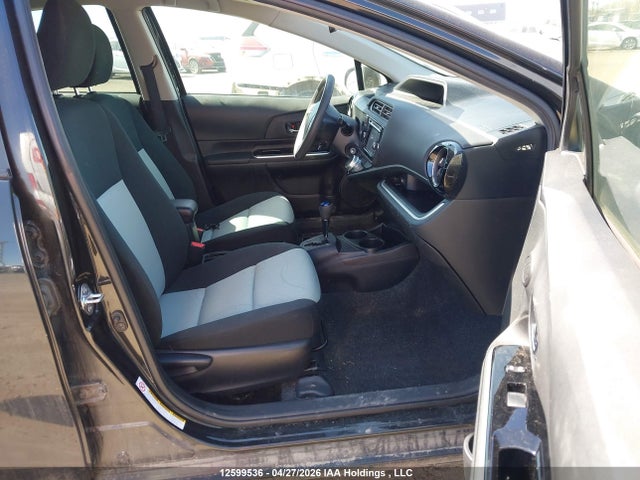 JTDKDTB37G1128682 Toyota PRIUS C