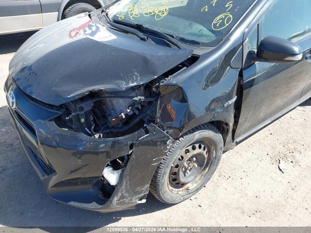 JTDKDTB37G1128682 Toyota PRIUS C