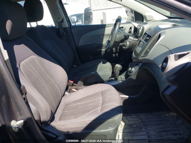 1G1JC5EH5E4186943 Chevrolet Sonic