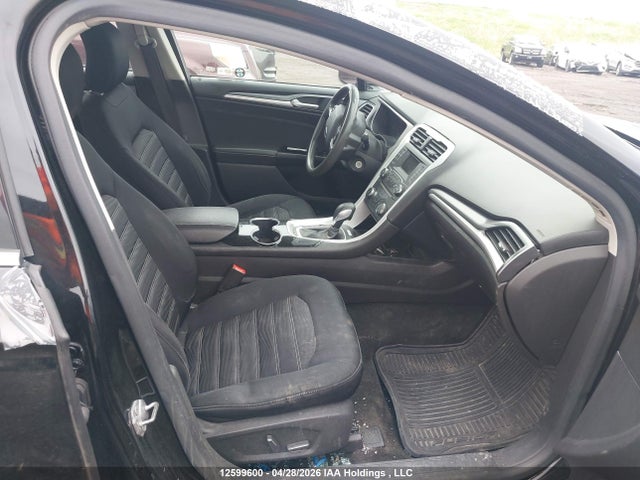 12599600 :رقم المزاد ، 1FA6P0H74G5111550 vin ، 2016 Ford Fusion Se مزاد بيع