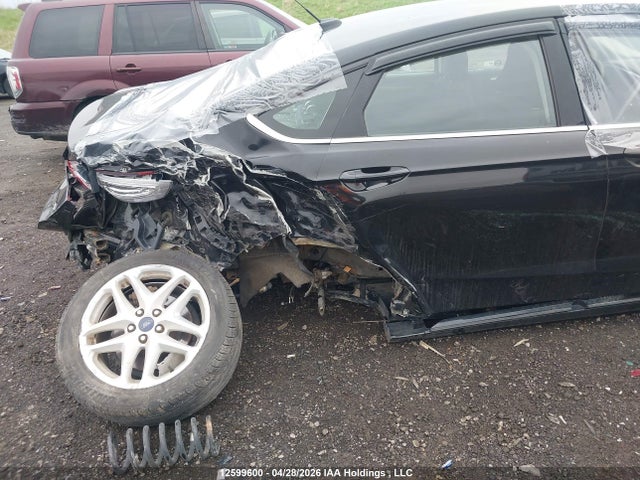 12599600 :رقم المزاد ، 1FA6P0H74G5111550 vin ، 2016 Ford Fusion Se مزاد بيع