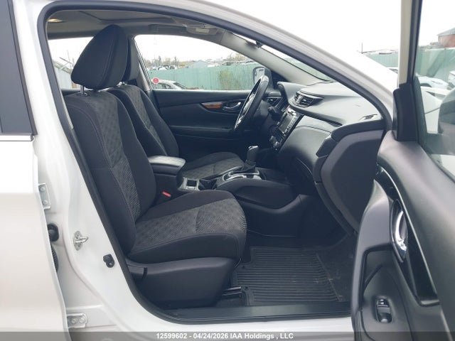 JN1BJ1CW7LW383435 Nissan QASHQAI