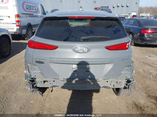 KM8K33AG4PU172821 Hyundai Kona Sel