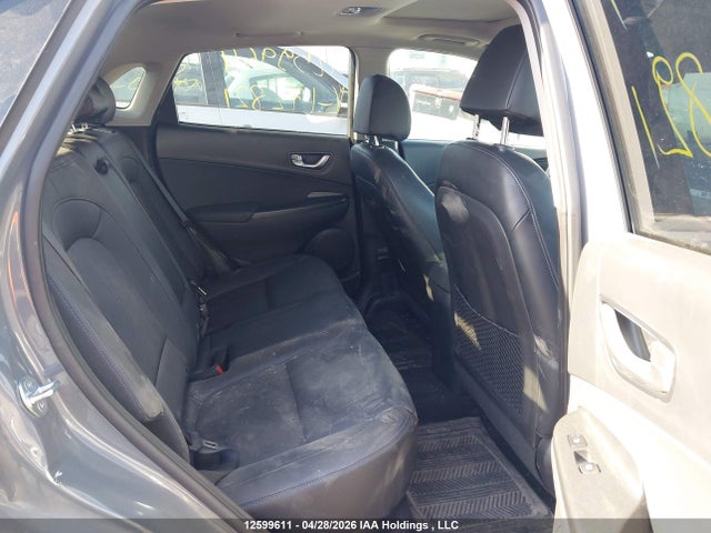 KM8K33AG4PU172821 Hyundai Kona Sel