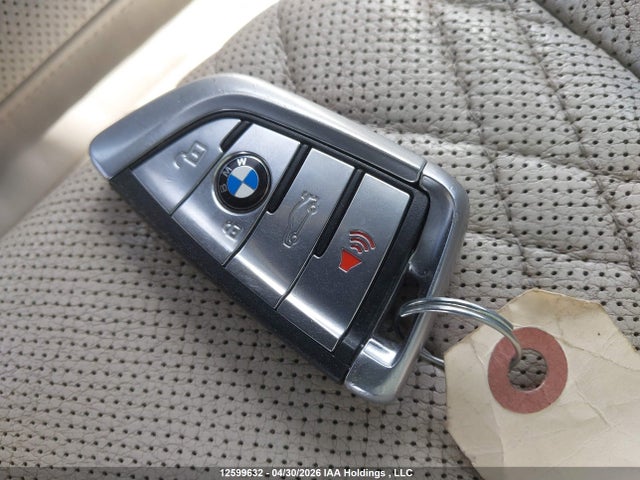 WBA7B0C33HG527139 BMW 7 Series