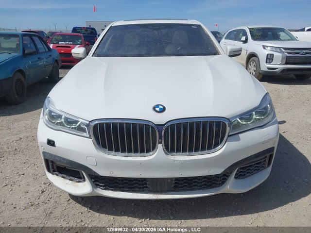 WBA7B0C33HG527139 BMW 7 Series