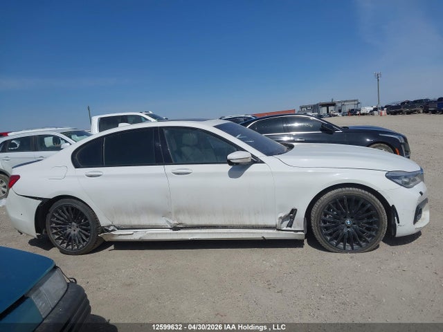 WBA7B0C33HG527139 BMW 7 Series