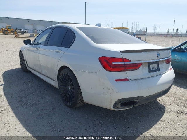 WBA7B0C33HG527139 BMW 7 Series
