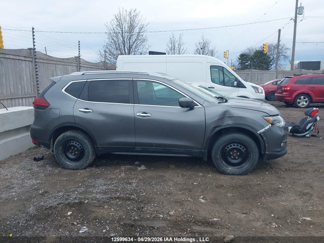 5N1AT2MV5JC784409 Nissan Rogue