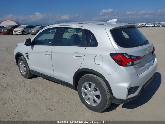 12599640 :رقم المزاد ، JA4AJUAU5PU606000 vin ، 2023 Mitsubishi Rvr Es مزاد بيع