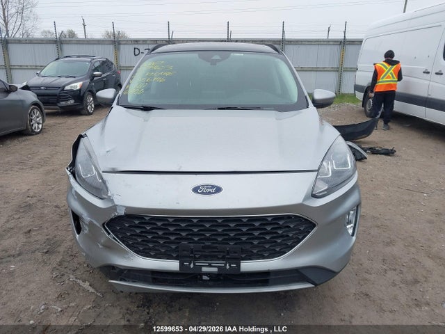 1FMCU9H6XNUA56196 Ford Escape