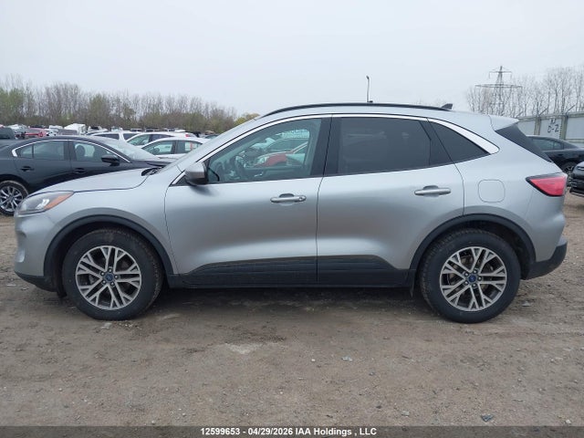 1FMCU9H6XNUA56196 Ford Escape