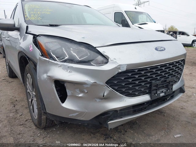 1FMCU9H6XNUA56196 Ford Escape