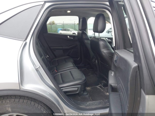 1FMCU9H6XNUA56196 Ford Escape
