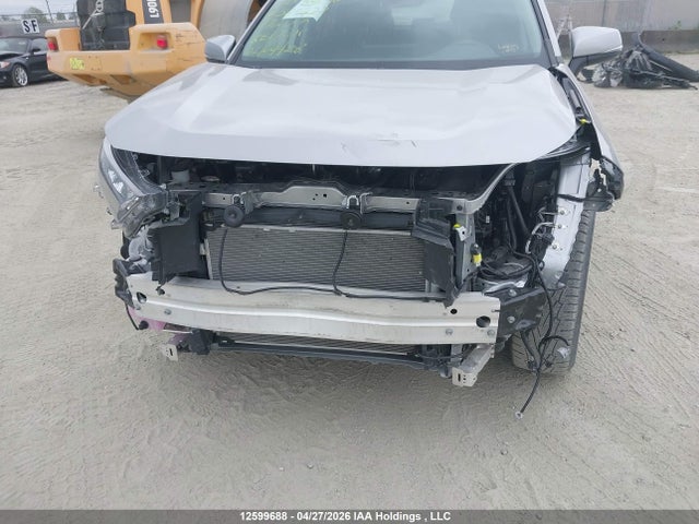 2T3B1RFV0SC562722 Toyota RAV4 LE