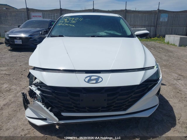 KMHLM4AG7NU368675 Hyundai Elantra Preferred Ivt With Sun And Tech Package