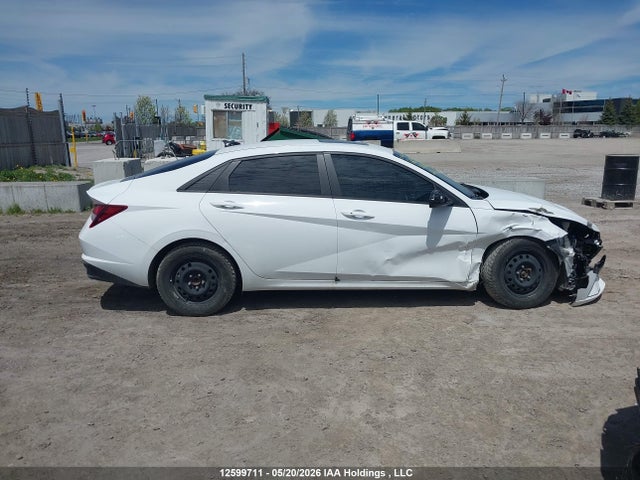KMHLM4AG7NU368675 Hyundai Elantra Preferred Ivt With Sun And Tech Package