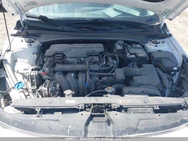 KMHLM4AG7NU368675 Hyundai Elantra Preferred Ivt With Sun And Tech Package