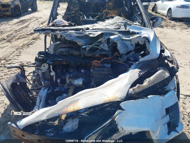 Tesla MODEL X 2019 5YJXCAE21KF143372 Image 10