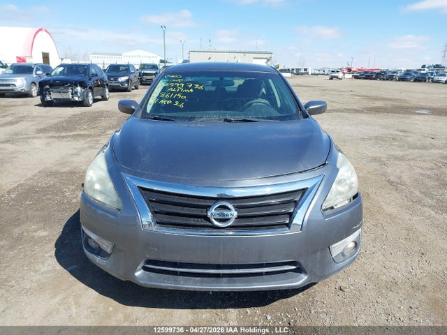 2015 Nissan Altima 2.5/2.5 S/2.5 Sl/2.5 Sv მანქანა იყიდება აუქციონზე, vin: 1N4AL3AP1FN861150, აუქციონის ნომერი: 12599736