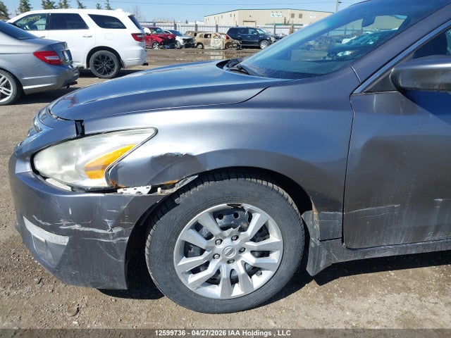 2015 Nissan Altima 2.5/2.5 S/2.5 Sl/2.5 Sv მანქანა იყიდება აუქციონზე, vin: 1N4AL3AP1FN861150, აუქციონის ნომერი: 12599736