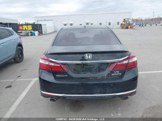 1HGCR3F96GA801130 Honda Accord Touring
