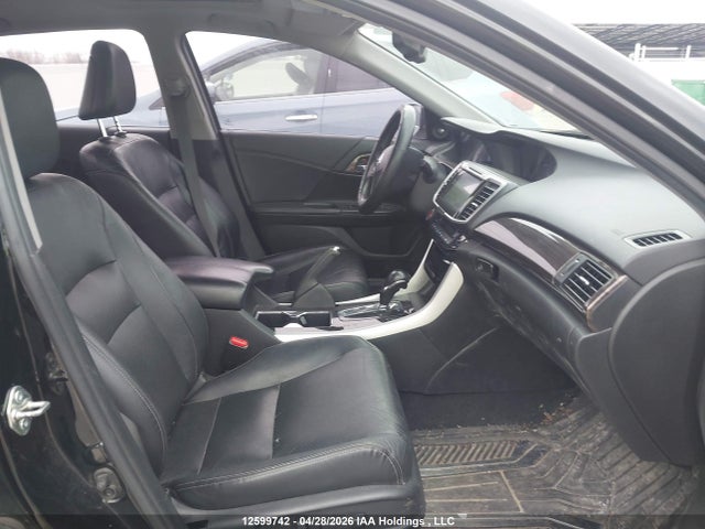 1HGCR3F96GA801130 Honda Accord Touring